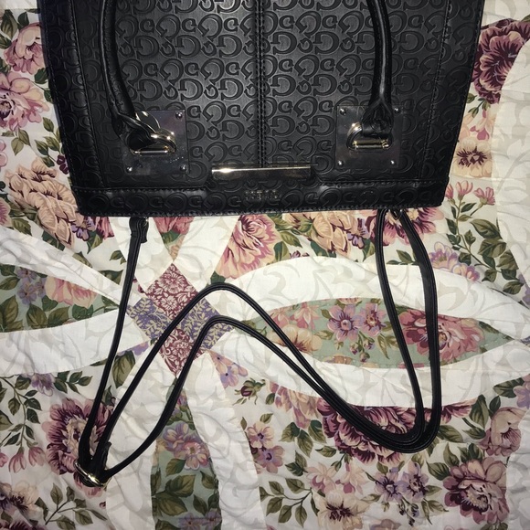 GUESS Tote/Satchel - Picture 7 of 8